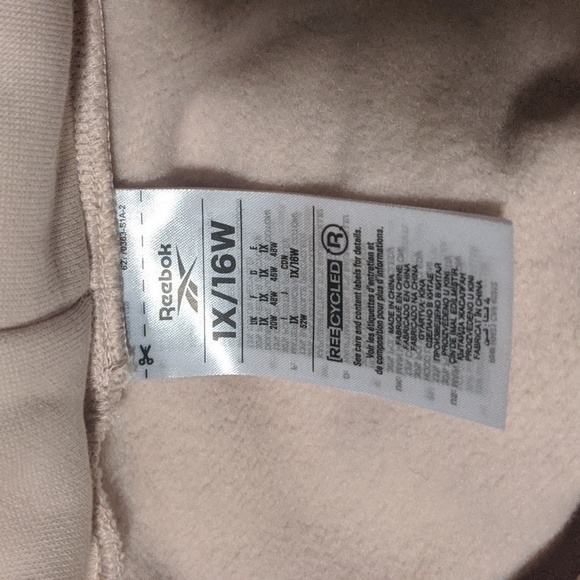 Reebok Women's Pullover Hoodie - Picture 2 of 5